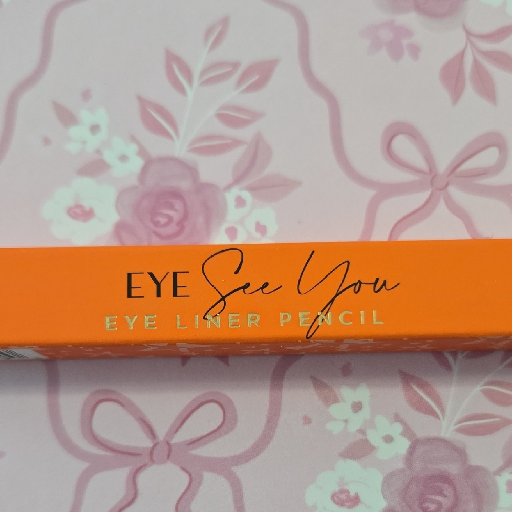 L.W.Y.A Full Size Eyeliner